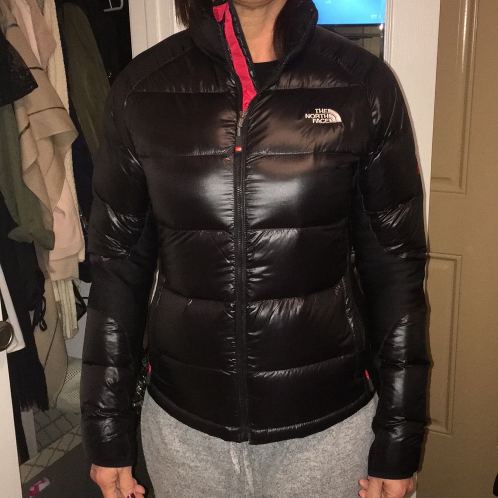 Women’s black north face